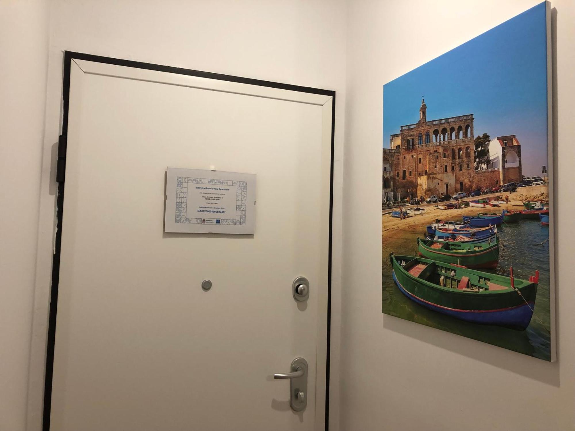 Garden View Salandra Apartment - Bari Policlinico Экстерьер фото